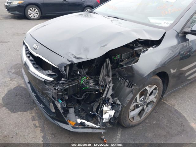 Photo 5 VIN: 3KPF24AD0ME272154 - KIA FORTE 