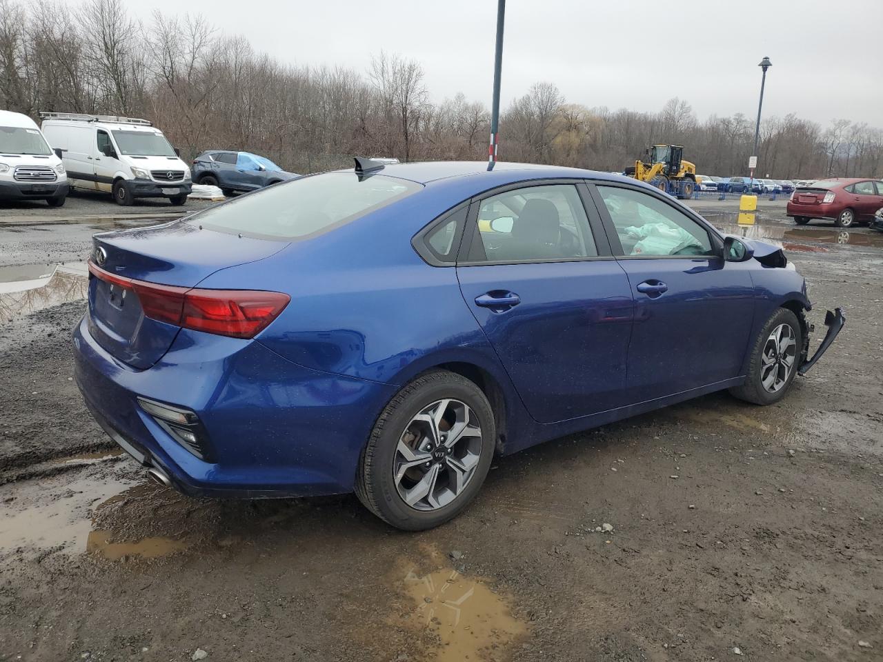 Photo 2 VIN: 3KPF24AD0ME284045 - KIA FORTE 