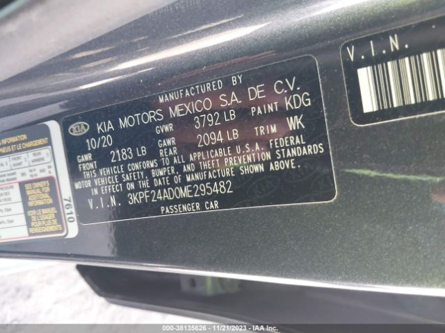 Photo 8 VIN: 3KPF24AD0ME295482 - KIA FORTE 