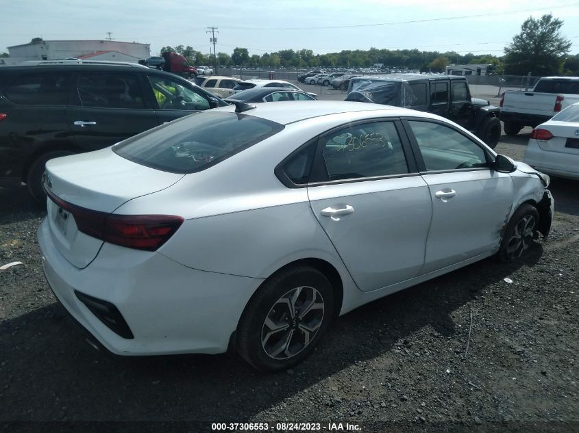 Photo 3 VIN: 3KPF24AD0ME302608 - KIA FORTE 