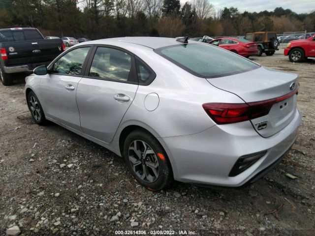 Photo 2 VIN: 3KPF24AD0ME318484 - KIA FORTE 