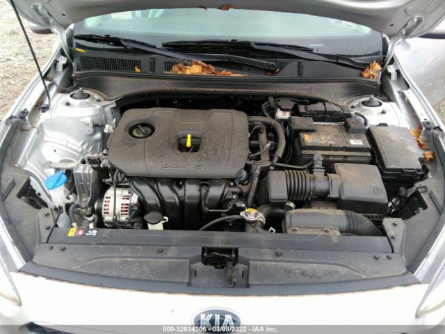 Photo 9 VIN: 3KPF24AD0ME318484 - KIA FORTE 