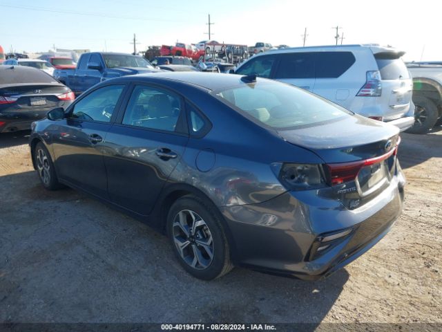 Photo 2 VIN: 3KPF24AD0ME345121 - KIA FORTE 