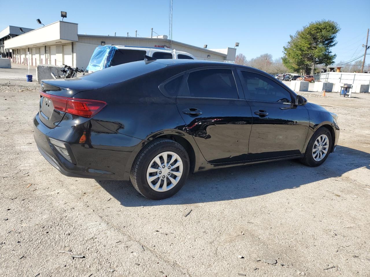 Photo 2 VIN: 3KPF24AD0ME368429 - KIA FORTE 