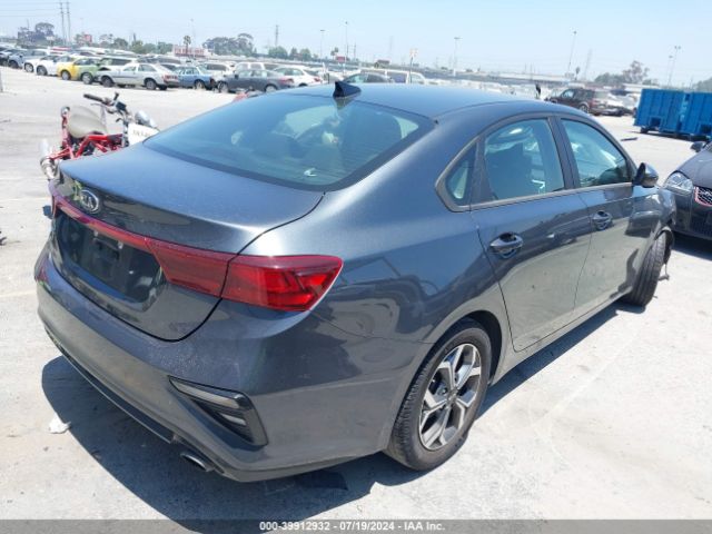 Photo 3 VIN: 3KPF24AD0ME376594 - KIA FORTE 