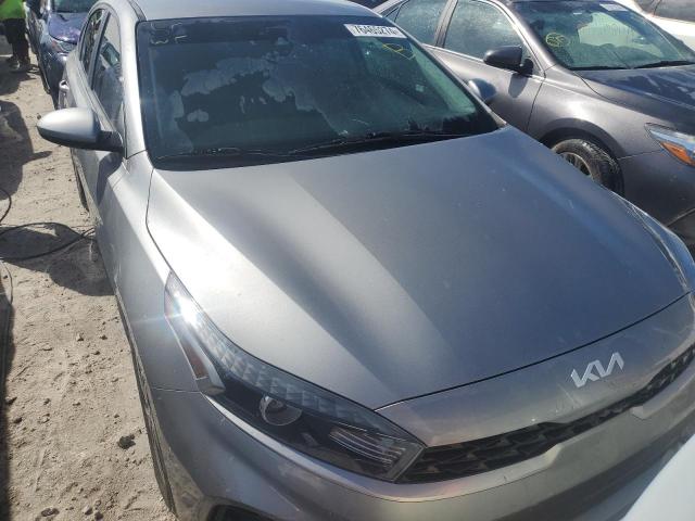 Photo 4 VIN: 3KPF24AD0NE424497 - KIA FORTE FE 