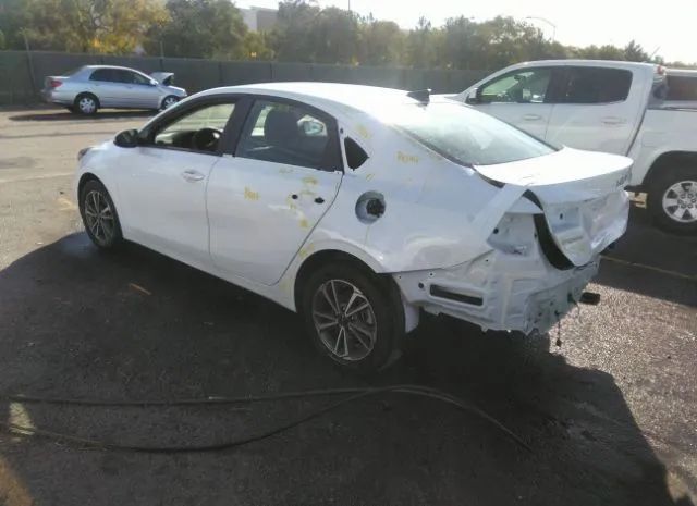 Photo 2 VIN: 3KPF24AD0NE440425 - KIA FORTE 