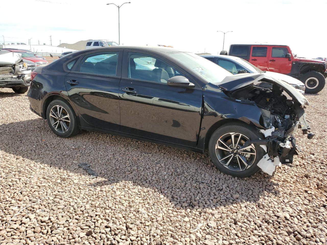 Photo 3 VIN: 3KPF24AD0NE460545 - KIA FORTE 