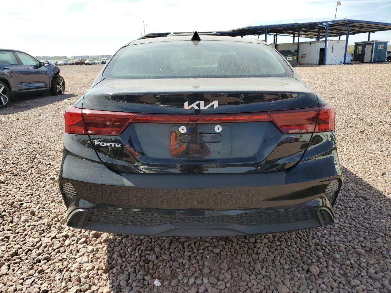 Photo 5 VIN: 3KPF24AD0NE460545 - KIA FORTE 