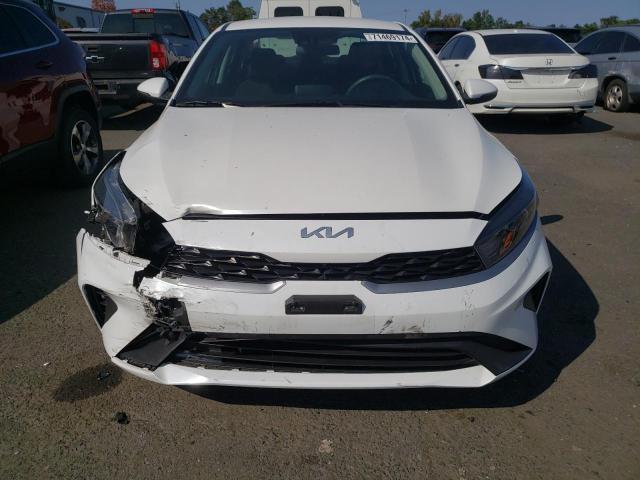 Photo 4 VIN: 3KPF24AD0PE516034 - KIA FORTE LX 