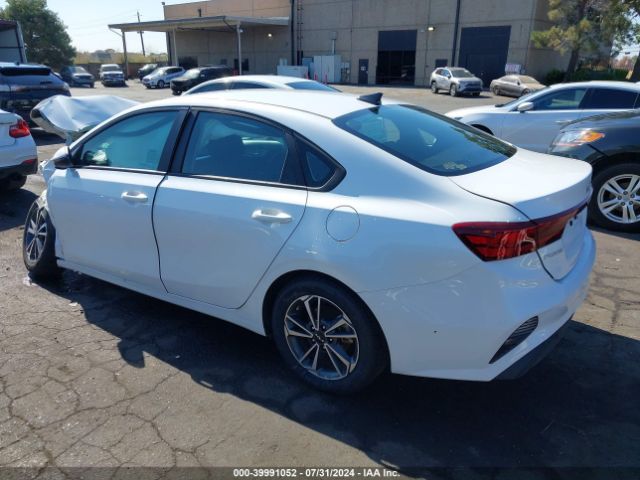 Photo 2 VIN: 3KPF24AD0PE560759 - KIA FORTE 