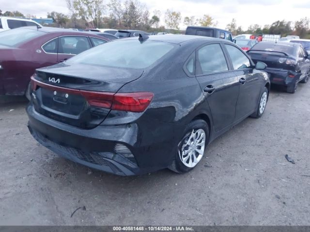 Photo 3 VIN: 3KPF24AD0PE621544 - KIA FORTE 