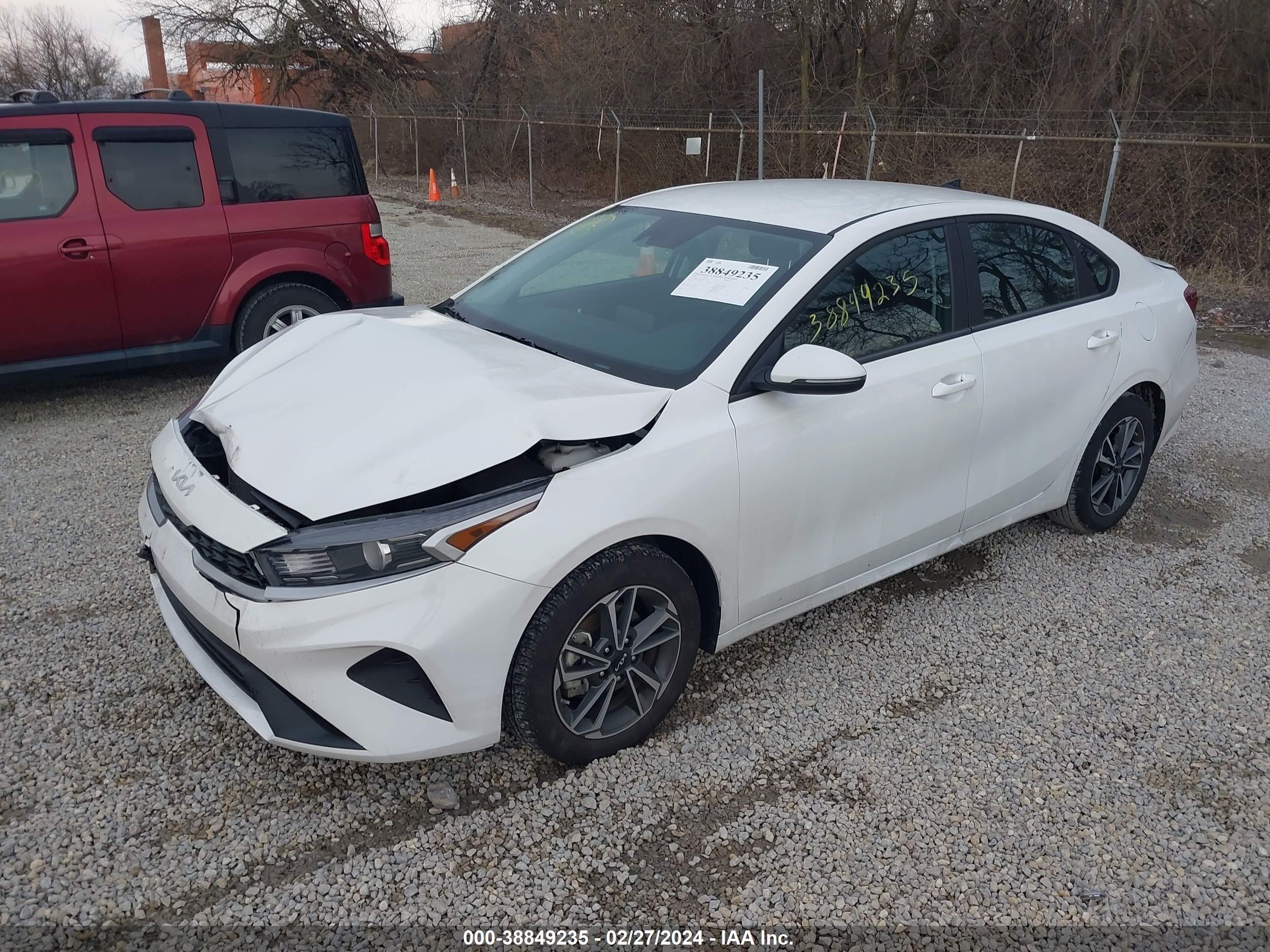 Photo 1 VIN: 3KPF24AD0PE632253 - KIA FORTE 