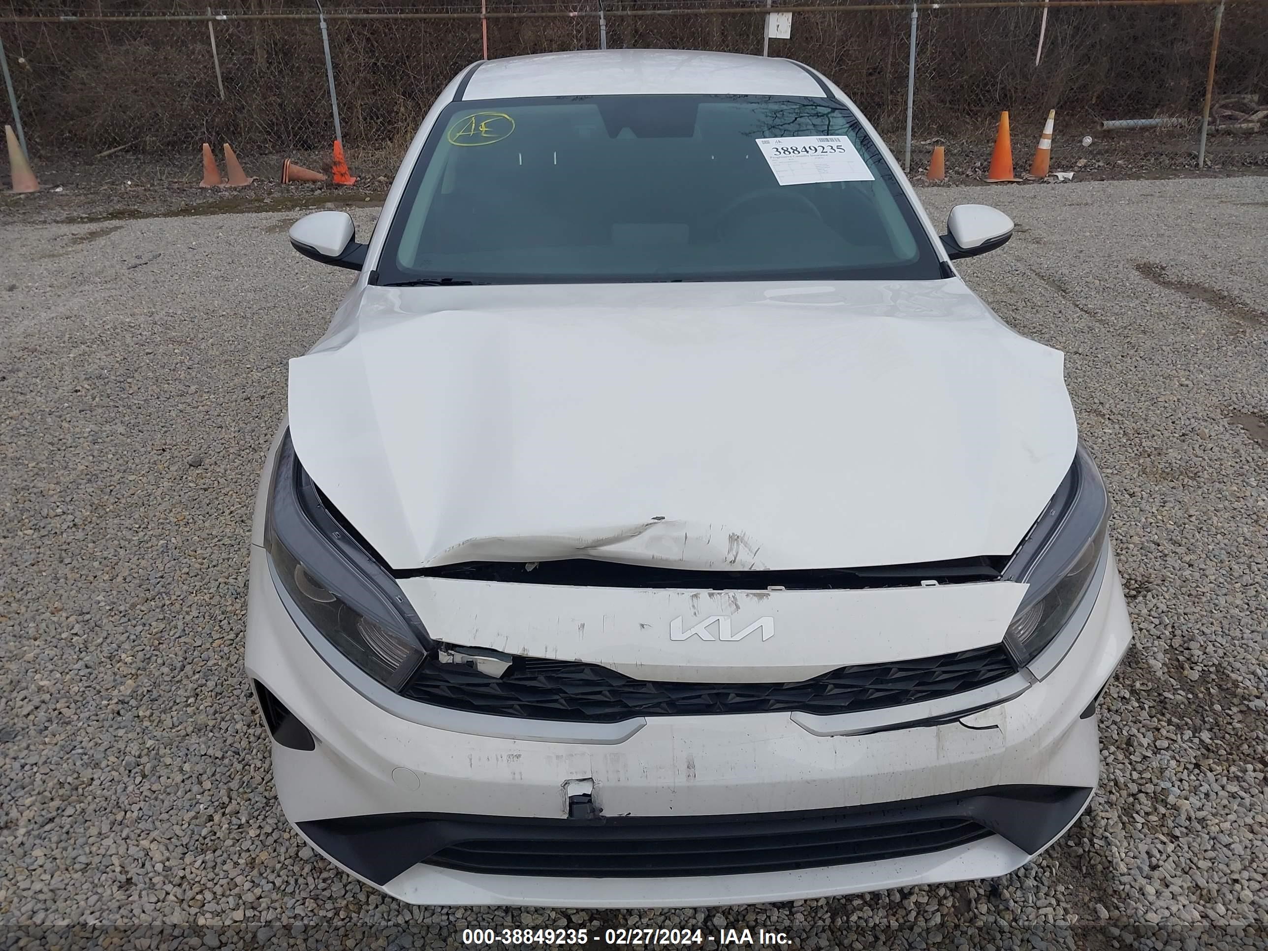 Photo 11 VIN: 3KPF24AD0PE632253 - KIA FORTE 