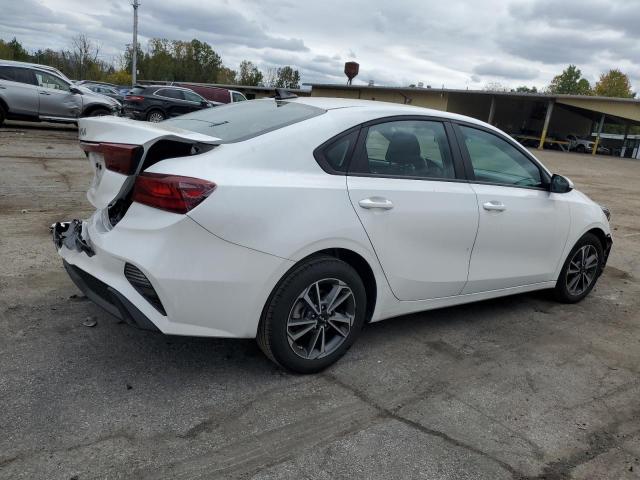 Photo 2 VIN: 3KPF24AD0PE639185 - KIA FORTE LX 