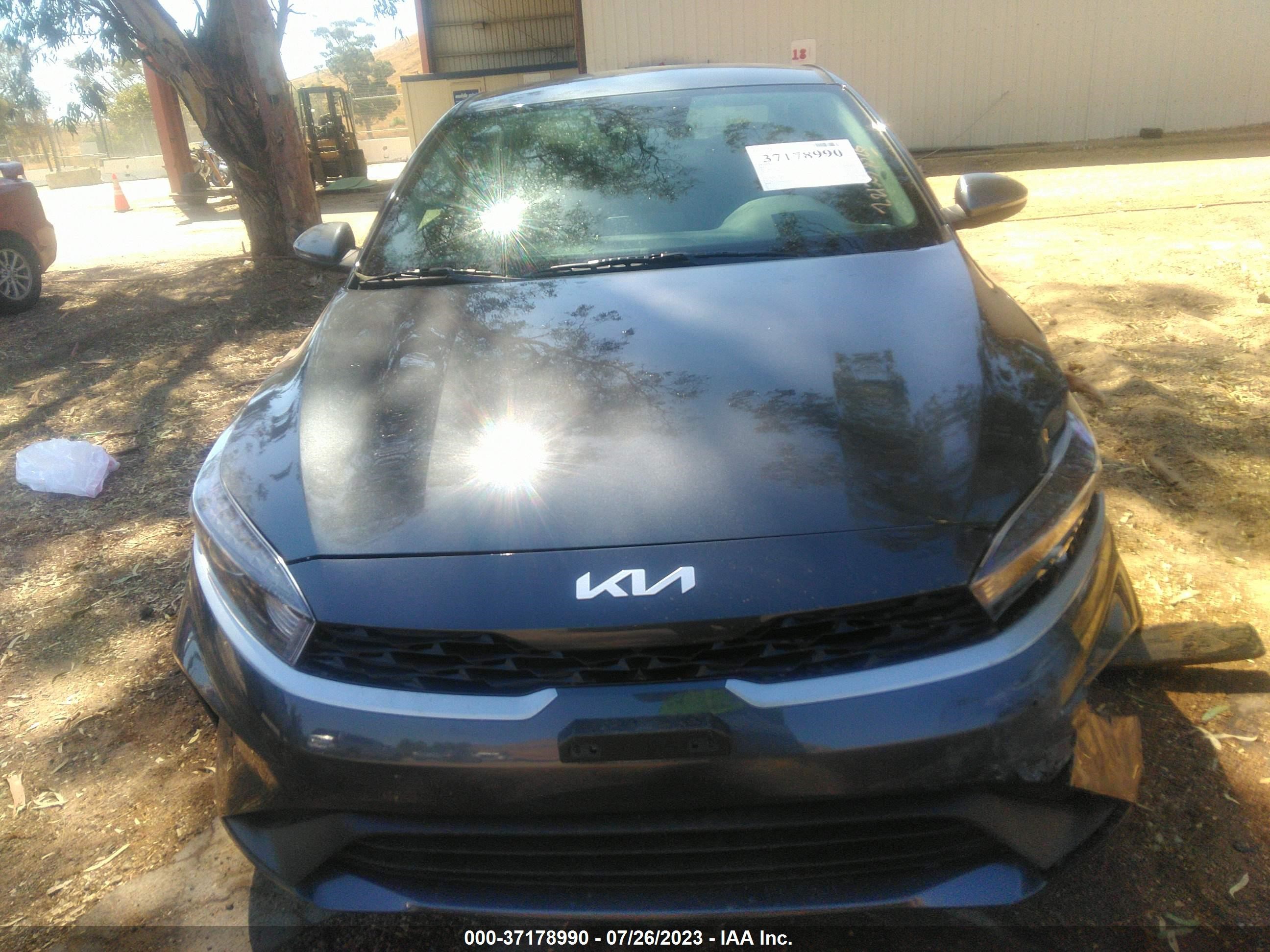 Photo 11 VIN: 3KPF24AD0PE653247 - KIA FORTE 