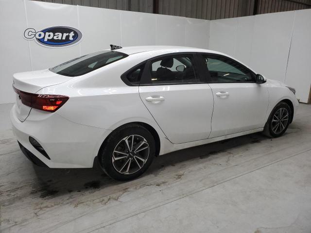 Photo 2 VIN: 3KPF24AD0PE657623 - KIA FORTE LX 