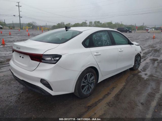 Photo 3 VIN: 3KPF24AD0PE661252 - KIA FORTE 