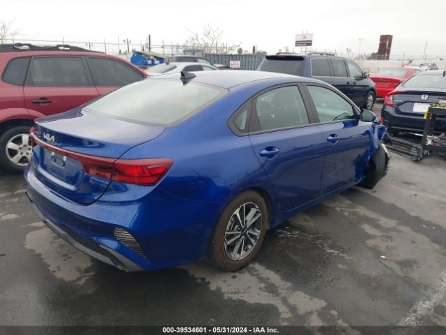 Photo 3 VIN: 3KPF24AD0PE688273 - KIA FORTE 