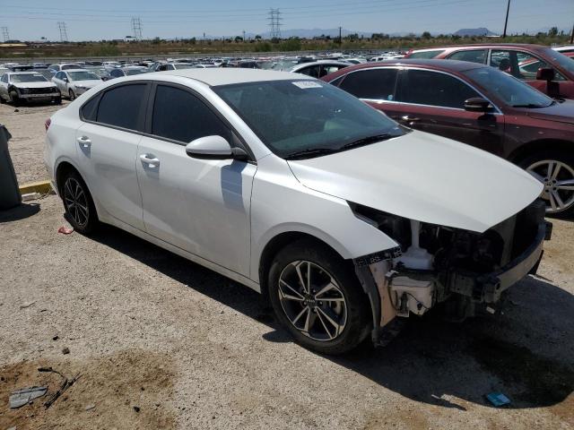 Photo 3 VIN: 3KPF24AD0PE692369 - KIA FORTE LX 