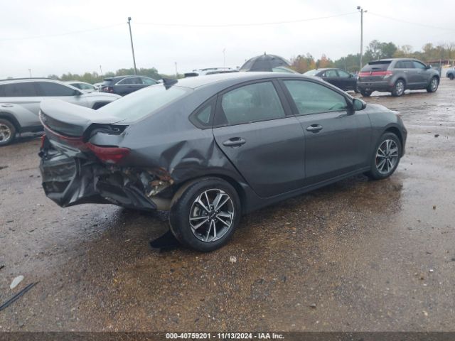 Photo 3 VIN: 3KPF24AD0RE698093 - KIA FORTE 