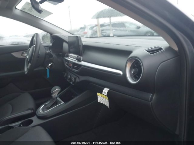 Photo 4 VIN: 3KPF24AD0RE698093 - KIA FORTE 