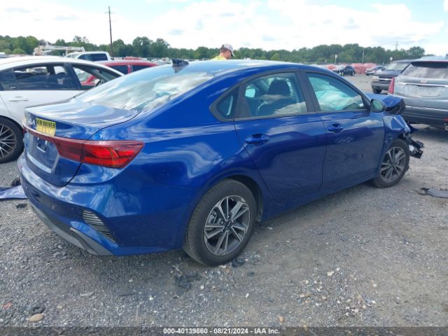 Photo 3 VIN: 3KPF24AD0RE700327 - KIA FORTE 