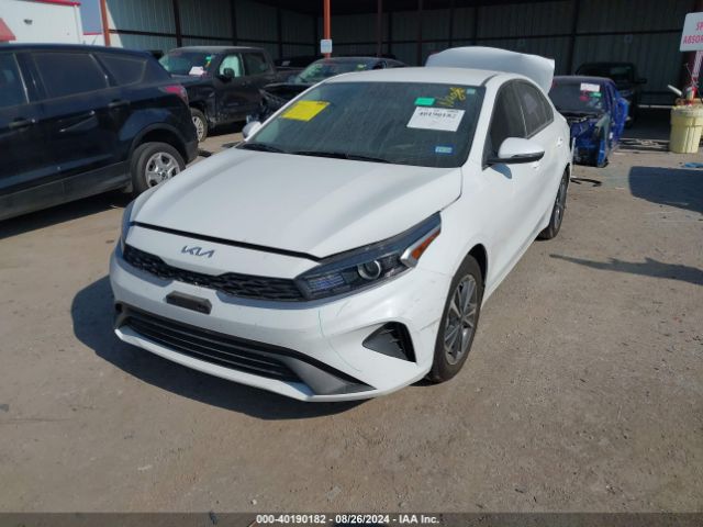 Photo 1 VIN: 3KPF24AD0RE716978 - KIA FORTE 