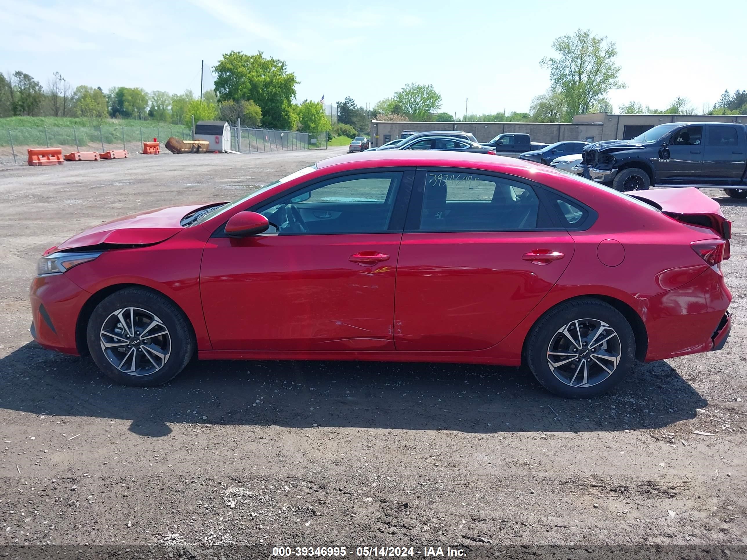 Photo 14 VIN: 3KPF24AD0RE733893 - KIA FORTE 