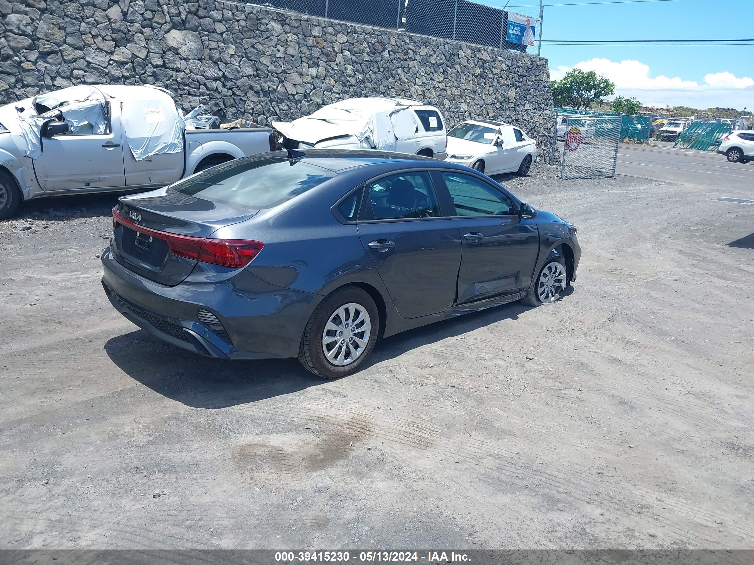 Photo 3 VIN: 3KPF24AD0RE742738 - KIA FORTE 