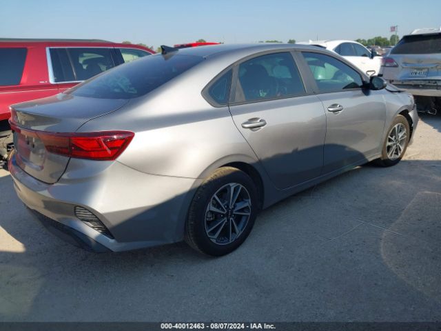 Photo 3 VIN: 3KPF24AD0RE793432 - KIA FORTE 