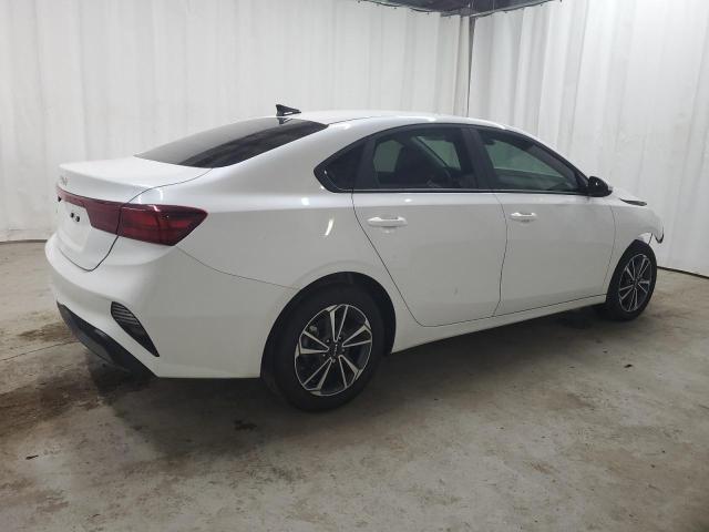 Photo 2 VIN: 3KPF24AD0RE797366 - KIA FORTE LX 