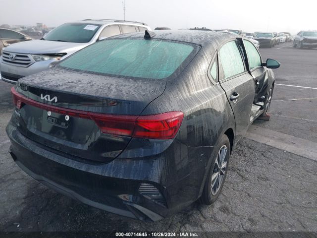 Photo 3 VIN: 3KPF24AD0RE802551 - KIA FORTE 