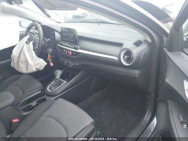 Photo 4 VIN: 3KPF24AD0RE826090 - KIA FORTE 