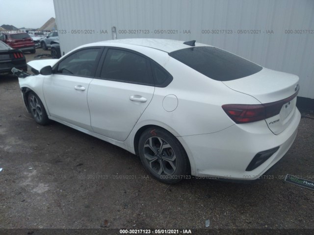 Photo 2 VIN: 3KPF24AD1KE011208 - KIA FORTE 