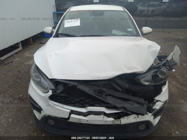 Photo 5 VIN: 3KPF24AD1KE011208 - KIA FORTE 