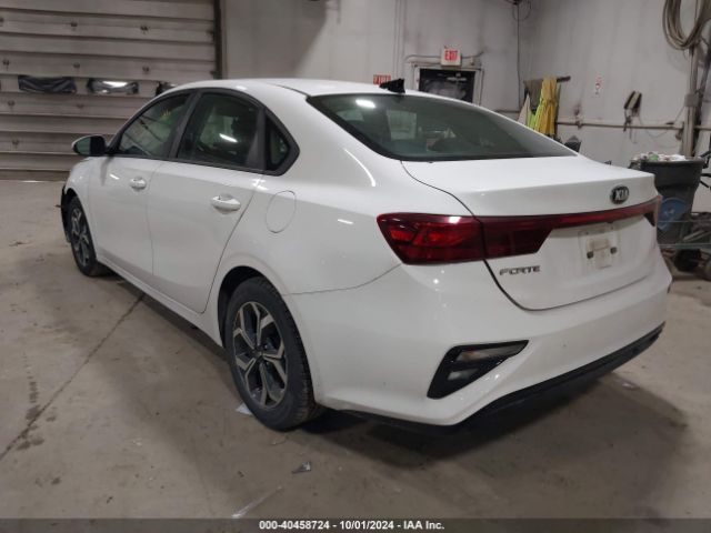 Photo 2 VIN: 3KPF24AD1KE031183 - KIA FORTE 