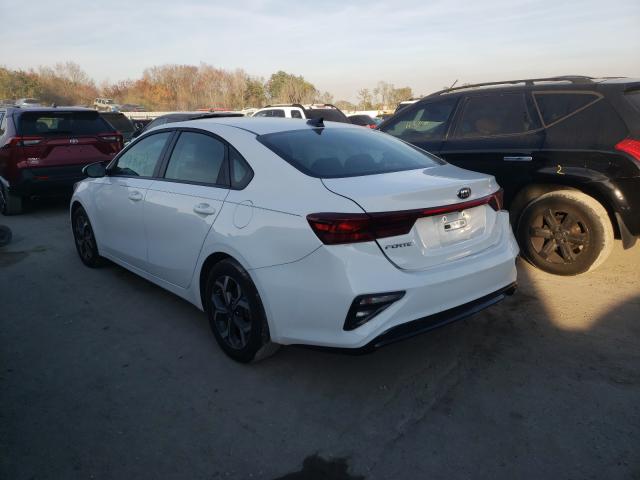 Photo 2 VIN: 3KPF24AD1KE082988 - KIA FORTE FE 