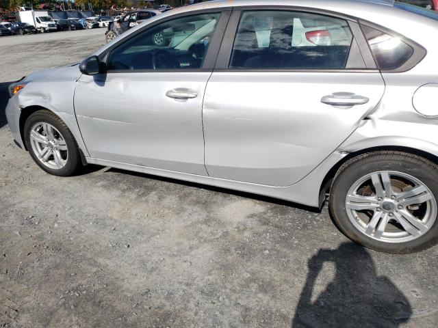 Photo 11 VIN: 3KPF24AD1KE092503 - KIA FORTE FE 