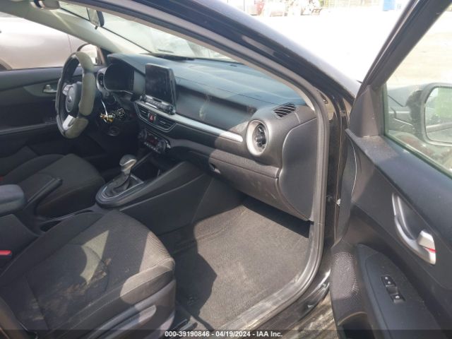 Photo 4 VIN: 3KPF24AD1KE106688 - KIA FORTE 