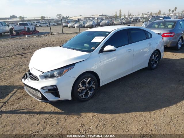 Photo 1 VIN: 3KPF24AD1KE111115 - KIA FORTE 