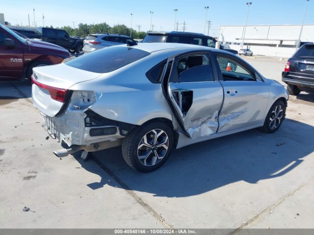 Photo 3 VIN: 3KPF24AD1KE136774 - KIA FORTE 