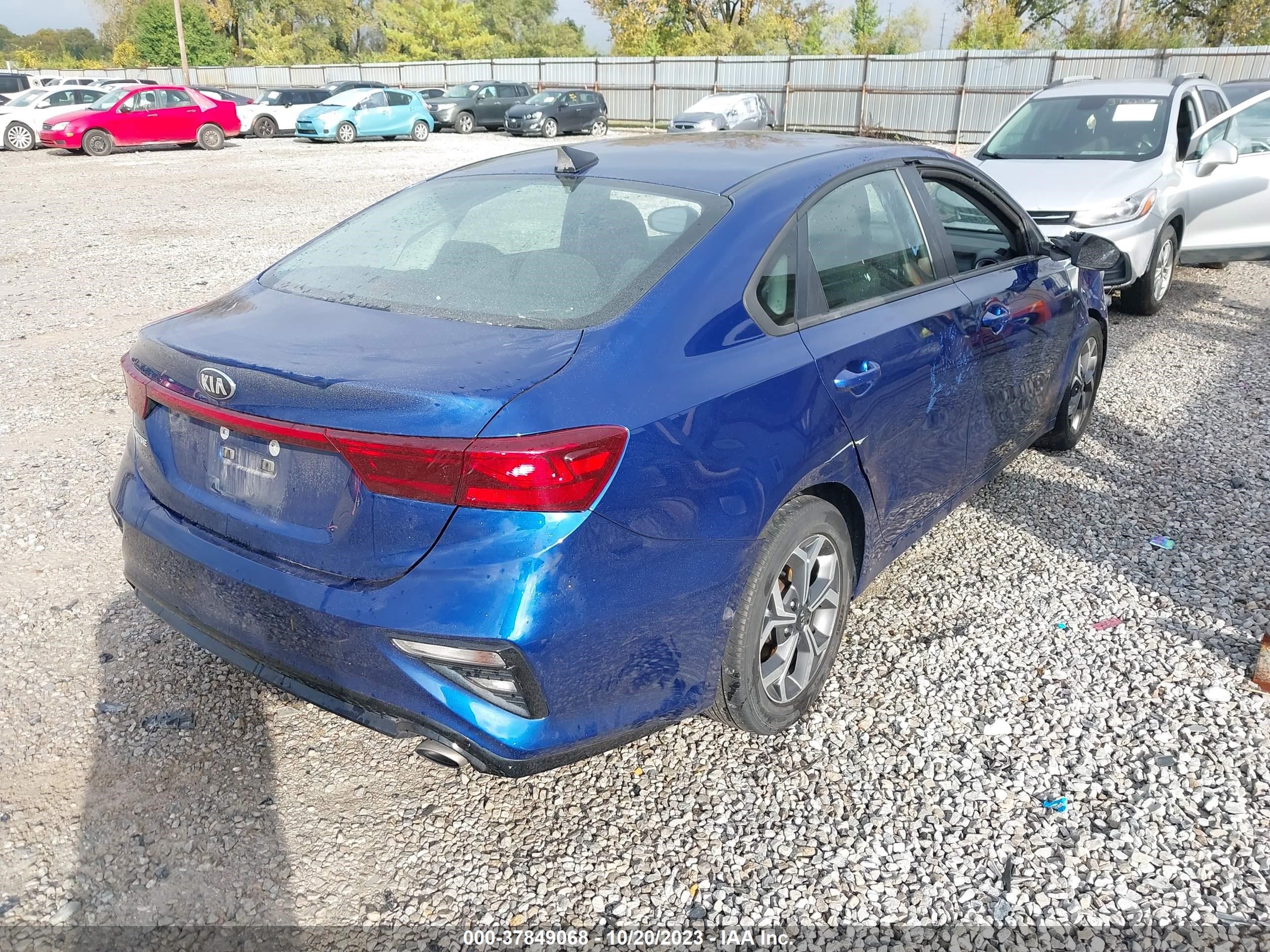 Photo 3 VIN: 3KPF24AD1LE160560 - KIA FORTE 