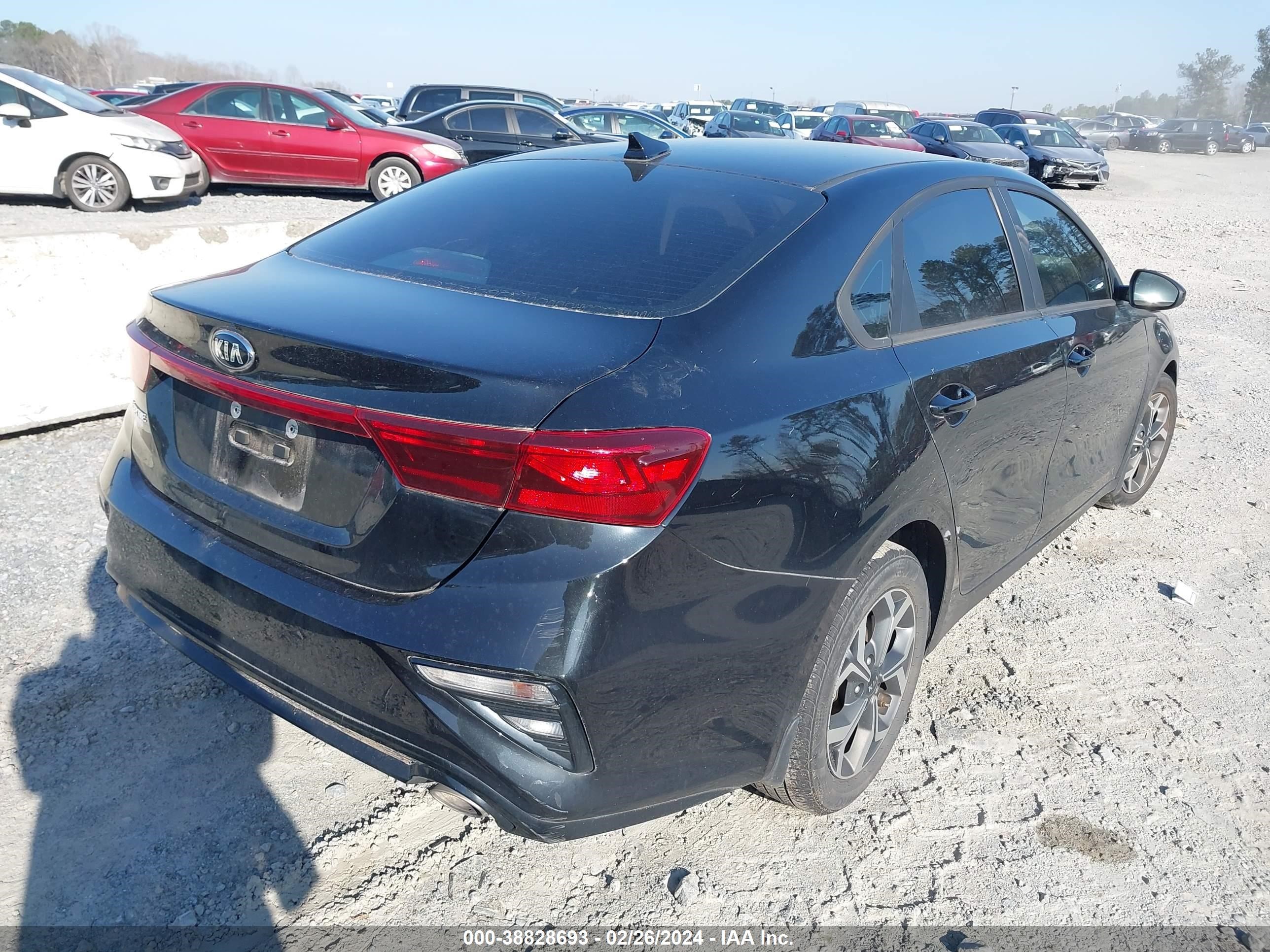 Photo 3 VIN: 3KPF24AD1LE220370 - KIA FORTE 