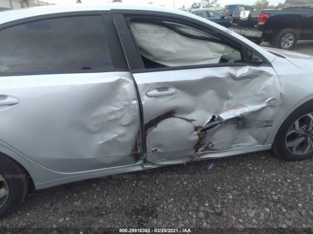 Photo 5 VIN: 3KPF24AD1LE228162 - KIA FORTE 