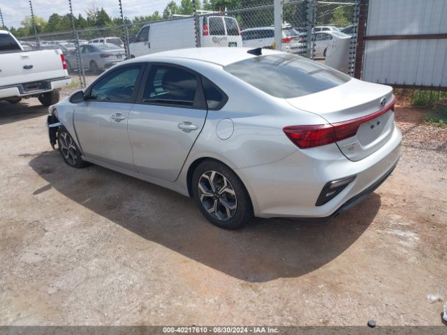 Photo 2 VIN: 3KPF24AD1ME267237 - KIA FORTE 