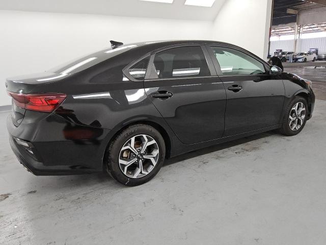 Photo 2 VIN: 3KPF24AD1ME268890 - KIA FORTE FE 