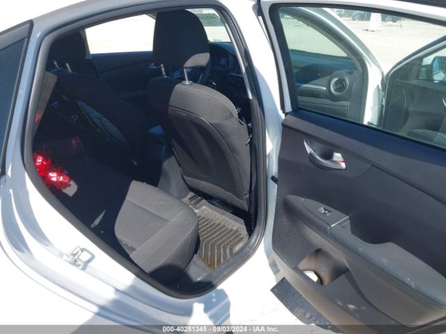 Photo 7 VIN: 3KPF24AD1ME290503 - KIA FORTE 