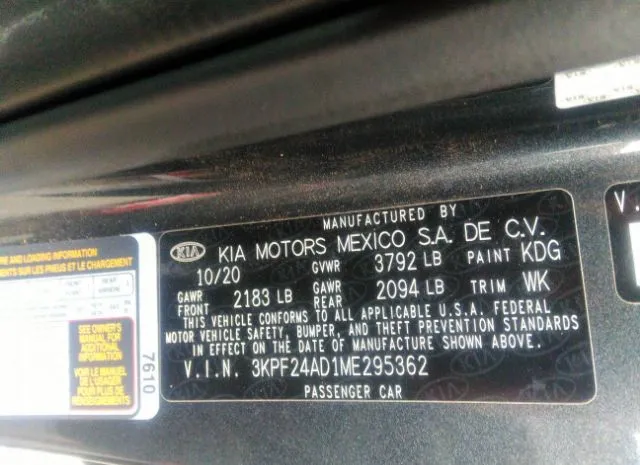 Photo 8 VIN: 3KPF24AD1ME295362 - KIA FORTE 