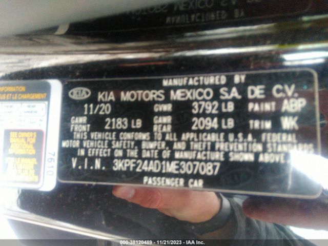 Photo 8 VIN: 3KPF24AD1ME307087 - KIA FORTE 